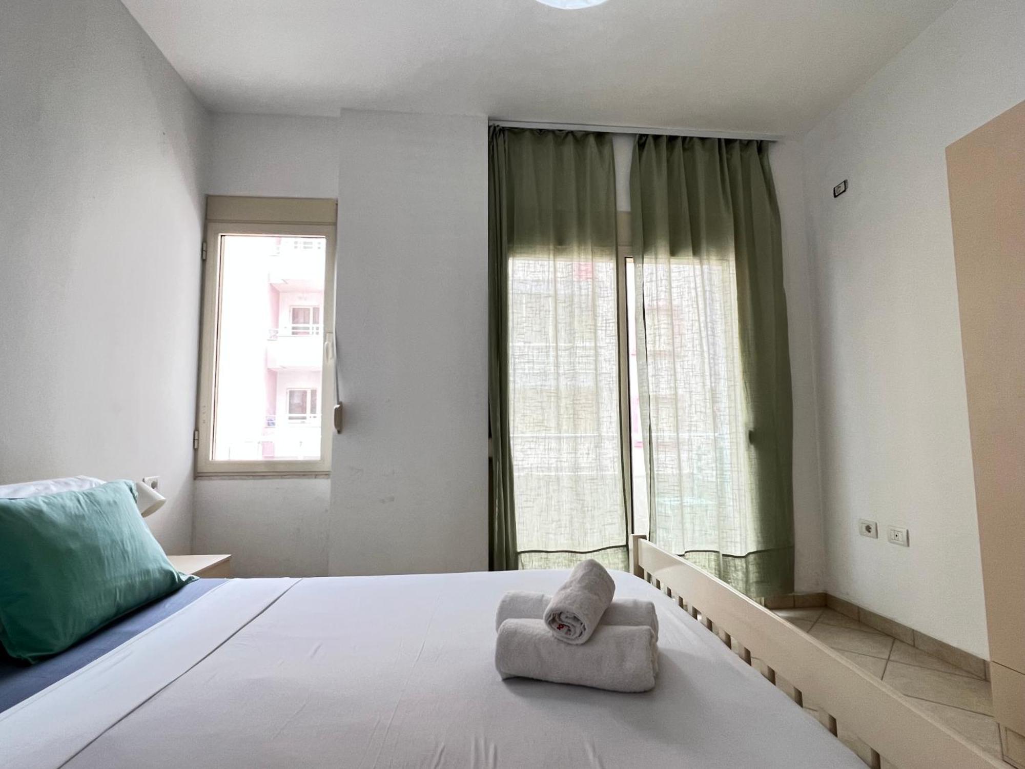 Lunasol Seaside Apartments Дуррес Екстер'єр фото