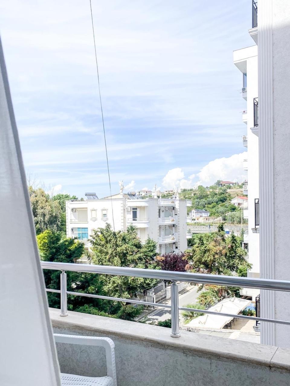 Lunasol Seaside Apartments Дуррес Екстер'єр фото